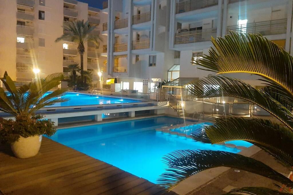 Apartamento En El Centro De Salou Ngoại thất bức ảnh
